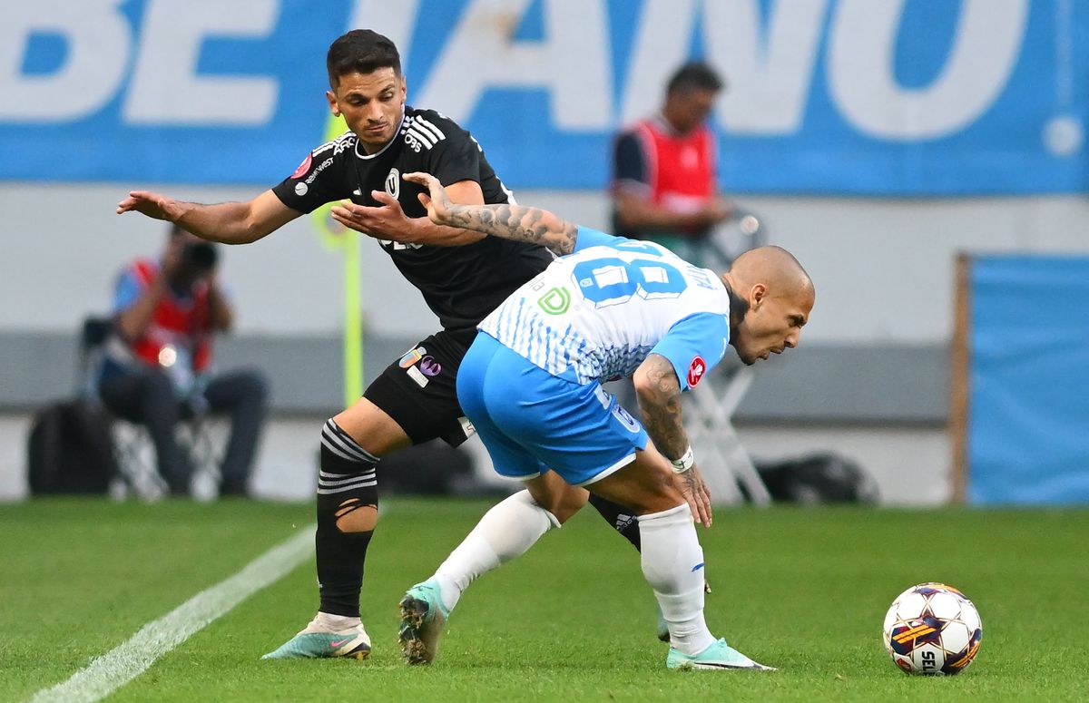 Trei decizii-cheie au dinamitat finalul din U Craiova - U Cluj » Marcel Bârsan a dictat două lovituri de la 11 metri și a anulat un gol. Verdictul specialistului