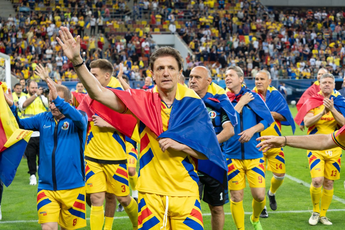 Imagini MEMORABILE cu Generația de Aur! „Mă uitam la Răducioiu, care plângea, Popescu plângea şi el... Plângeam toţi”