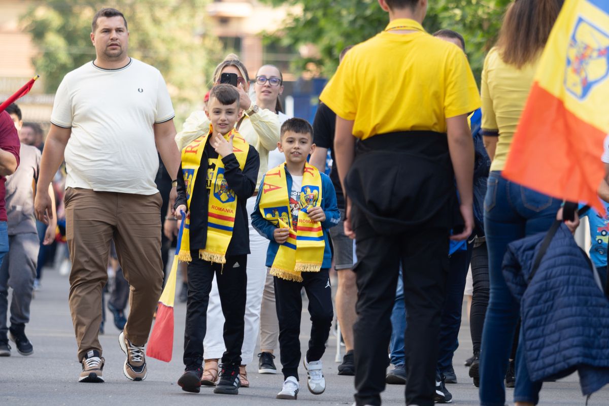 Mii de copii au „invadat” Arena Națională! Jucătorii au rămas WOW: „Nu mă aşteptam la aşa ceva”