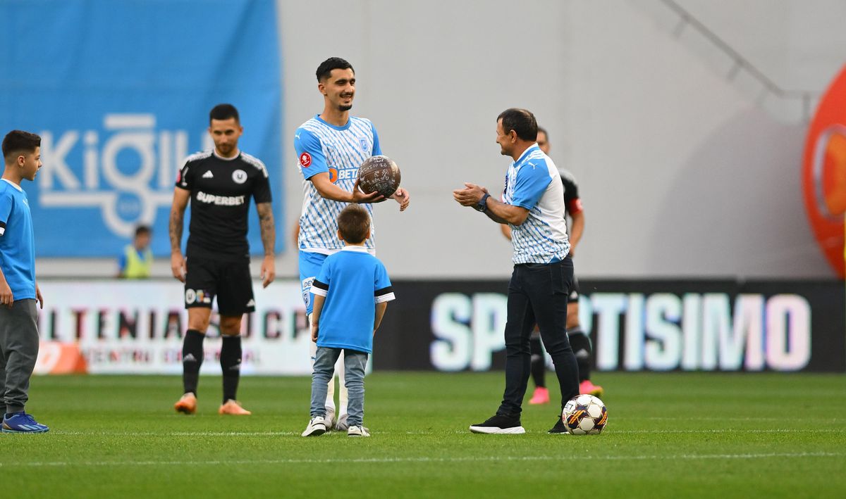 Ce nu s-a văzut la TV la meciul U Craiova - U Cluj » Un spectator a aruncat cu un obiect spre arbitrul Marcel Bîrsan, ce riscă oltenii