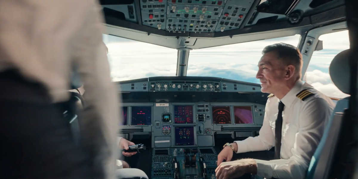 „Cine e Fălcosul meu, cine?” » Reclamă genială cu Andone, Hagi și Ilie Dumitrescu: „Doamnelor și domnilor, vă vorbește căpitanul!”