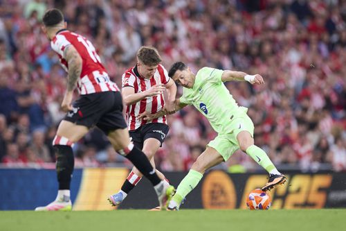 Robert Lewandowski (dreapta), imposibil de oprit la Bilbao / Foto: Imago