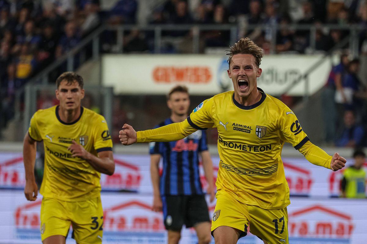 Imagini de la bucuria Parmei, după rămânerea în Serie A / foto: Imago