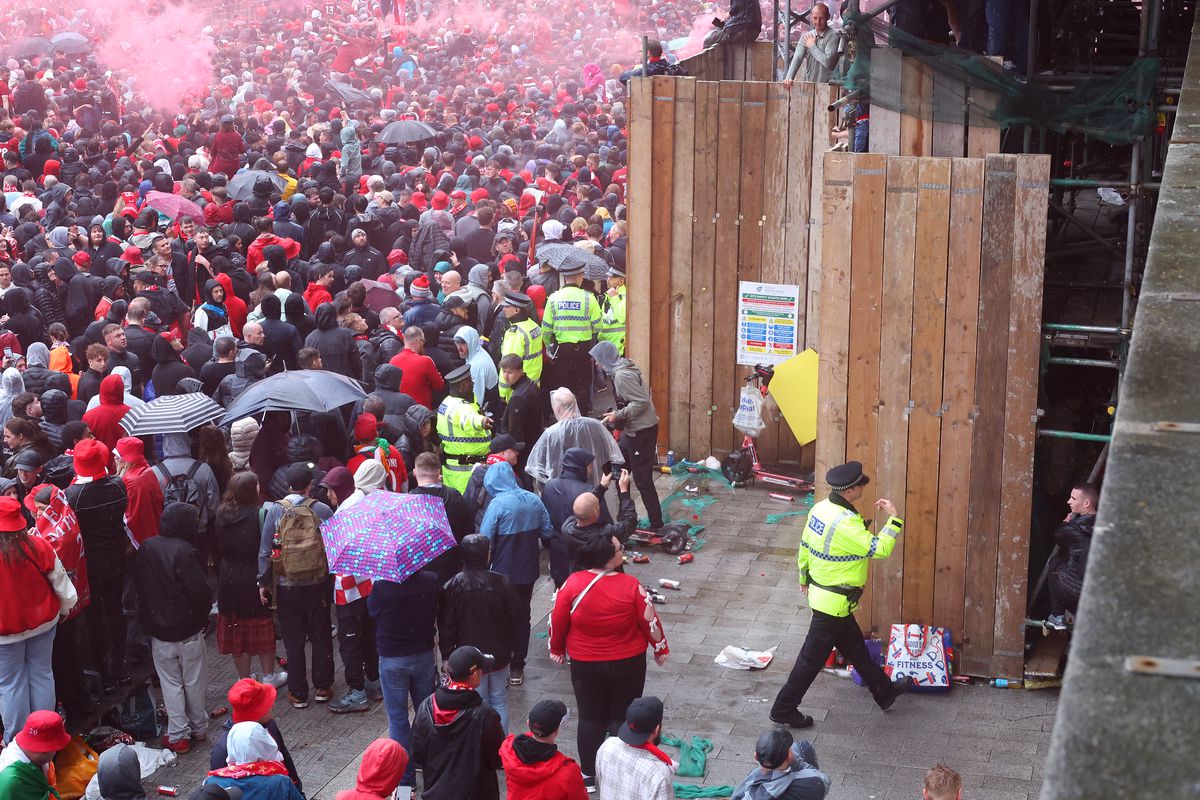 Scene de groază la Liverpool: a intrat cu mașina în mulțimea de suporteri, la parada de titlu! Ultimele informații