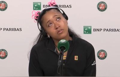 Naomi Osaka, în lacrimi la conferința de presă: „Îmi pare rău că am înjurat, sper că nu voi fi amendată”