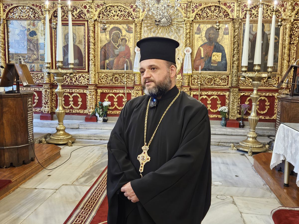 Părintele Sergiu Vlad de la Istanbul