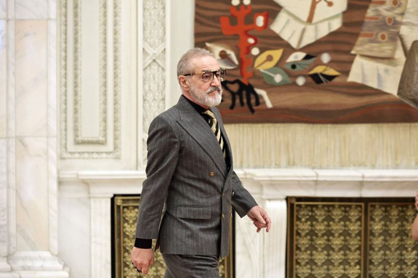 Gigi Becali a fost prezent la ceremonia de învestire a lui Nicușor Dan și l-a sfătuit pe George Simion: „Să stea cuminte!” / FOTO: Libertatea