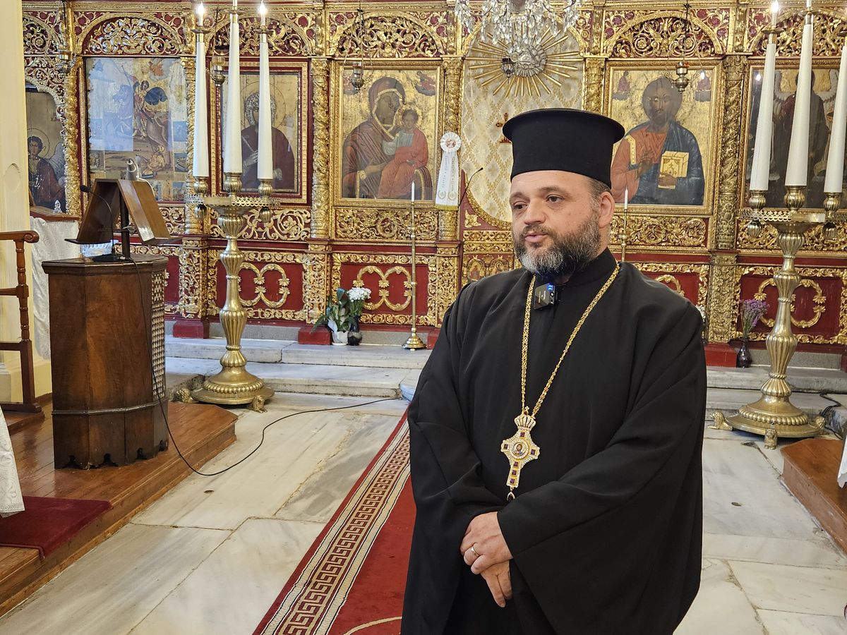 Părintele Sergiu Vlad de la Istanbul