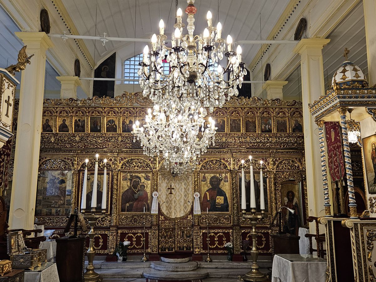 Părintele Sergiu Vlad de la Istanbul