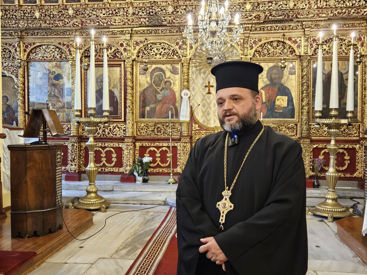 Părintele Sergiu Vlad de la Istanbul