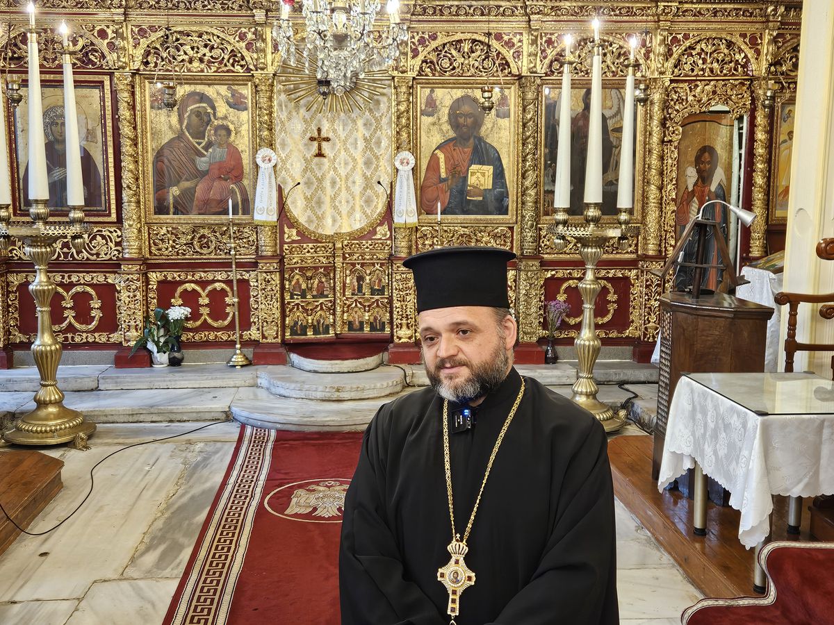 Părintele Sergiu Vlad de la Istanbul