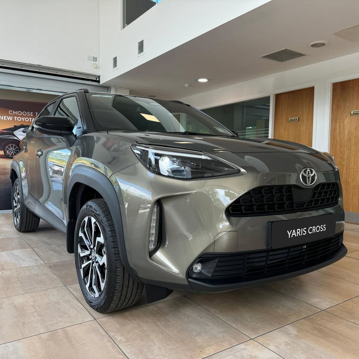 Volkswagen T-Roc și Toyota Yaris Cross