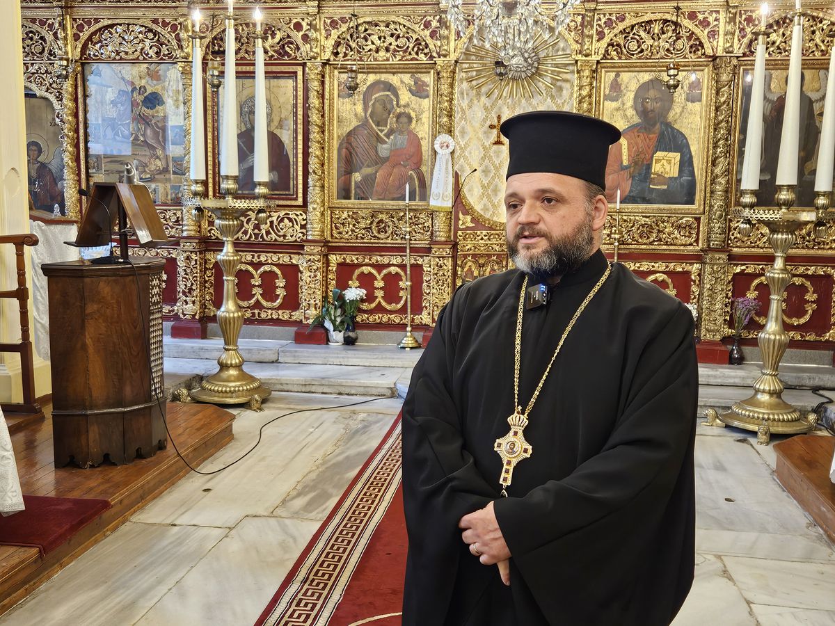 Părintele Sergiu Vlad de la Istanbul