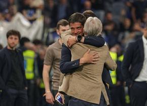 Contract nou și salariu mărit pentru Cristi Chivu la Parma » Cine pleacă de la echipă și ce buget de transferuri va avea