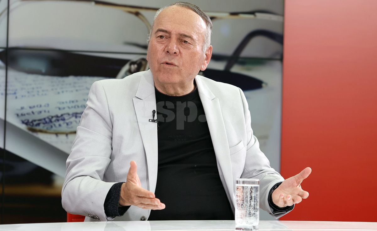 „Sper să nu se supere Anca Alexandrescu” » Ce transformare pentru fostul patron din Liga 1! A reapărut în fața camerelor TV după 20 de ani