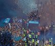 Parada jucătorilor lui Antonio Conte pe faleza din Napoli după titlul câștigat în Serie A / Foto: Imago