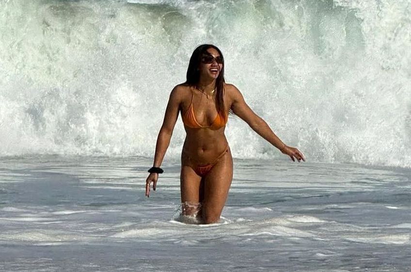 Elizabeth Omoregie a ales să-și petreacă vacanța în unul dintre cele mai celebre locuri de pe Terra / foto: Imago