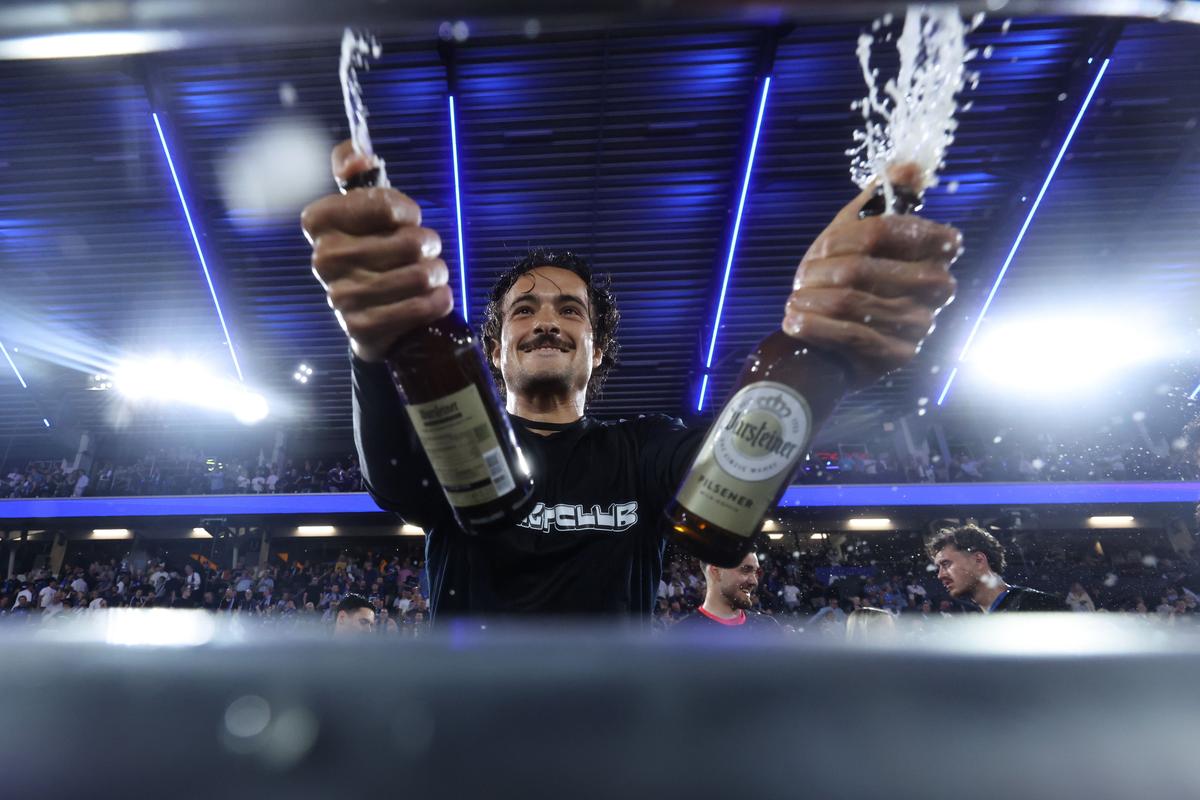 Dezastru! Au retrogradat pentru prima dată în istorie, deși au avut al șaselea cel mai mare buget din Bundesliga!