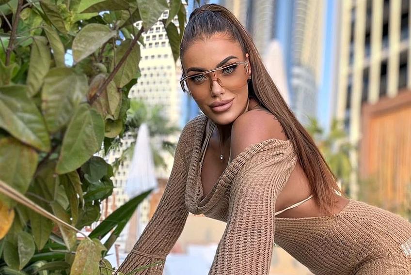 Roxana Buzoiu / foto: Instagram buzoiuroxanaofficial