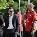 Antrenorul Massimiliano Allegri, CEO-ul Giorgio Furlani și directorul sportiv Igli Tare (de la dreapta la stânga)  pleacă în bloc de la AC Milan