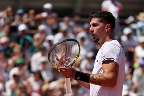Thanasi Kokkinakis s-a calificat în turul secund la Roland Garros/Foto: Getty Images