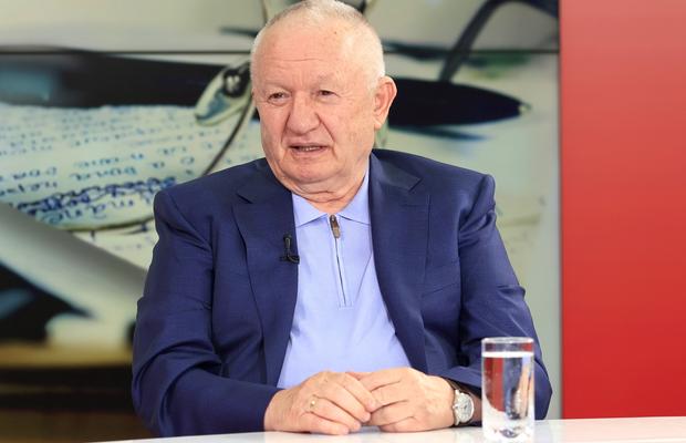Adrian Porumboiu, invitat la „Prietenii lui Ovidiu” » „Nu vedeți ce hărmălaie și ce haos organizat!”