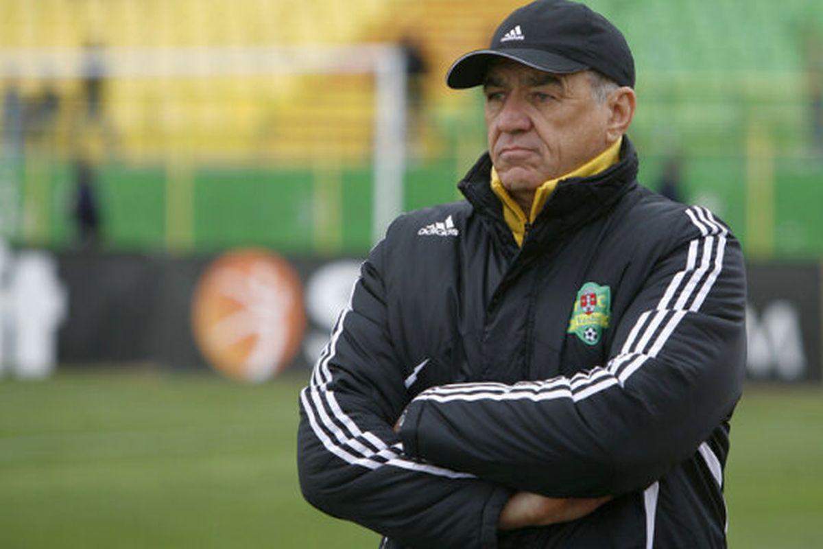 La 79 de ani, „Dulăul” Viorel Hizo și-a făcut apariția pe stadion: „Forever young”