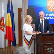 Viorel Hizo, la ceremonia în care a fost numit cetățean de onoare al Sibiului // foto: sibiu100.ro