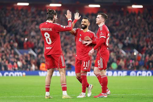 Andy Robertson, primul din dreapta // foto: Guliver/gettyimages