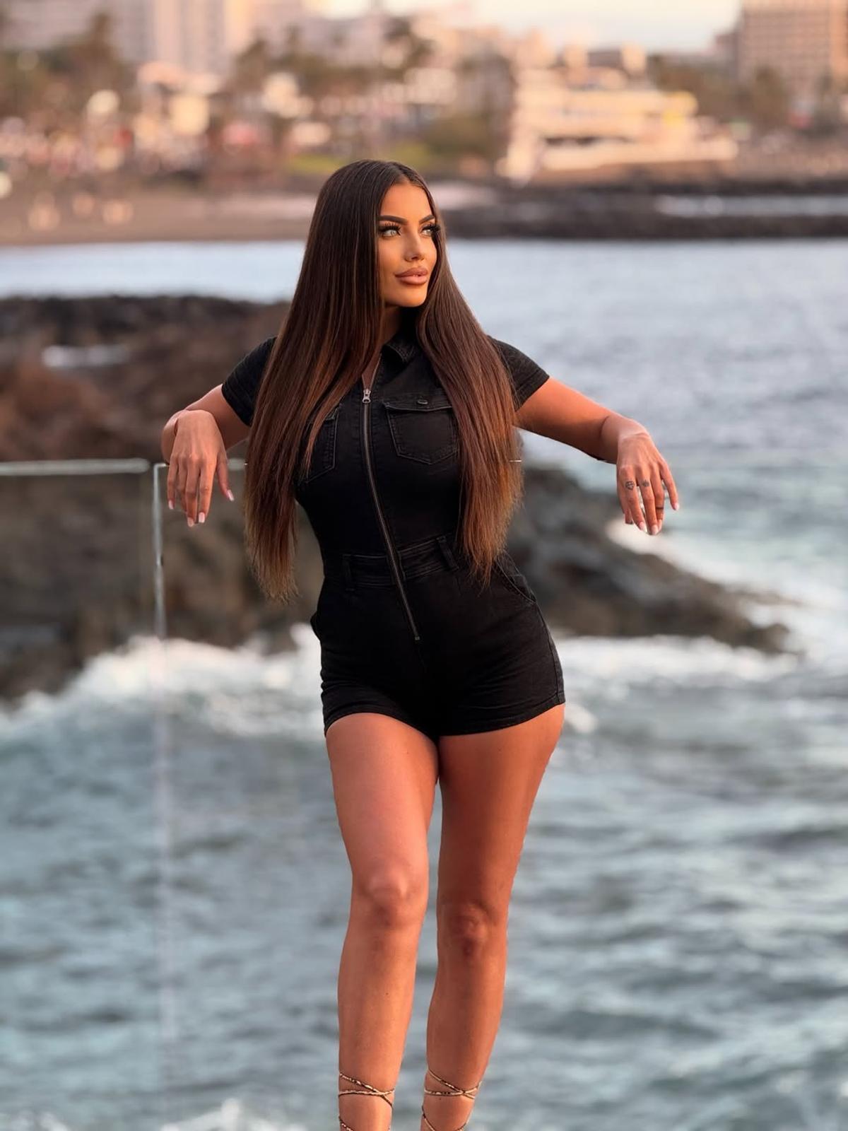 Femeia cu peste 1 milion de urmăritori l-a filmat pe Tavi Popescu: „Cine-i frumusețea asta de bărbat?”