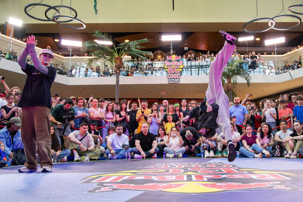Breaking la cel mai înalt nivel: Cine va reprezenta România la Finala Mondială Red Bull BC One 