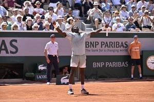 Noua senzație a tenisului francez a scris istorie la Roland Garros » A doborât recordul lui Dinu Pescariu