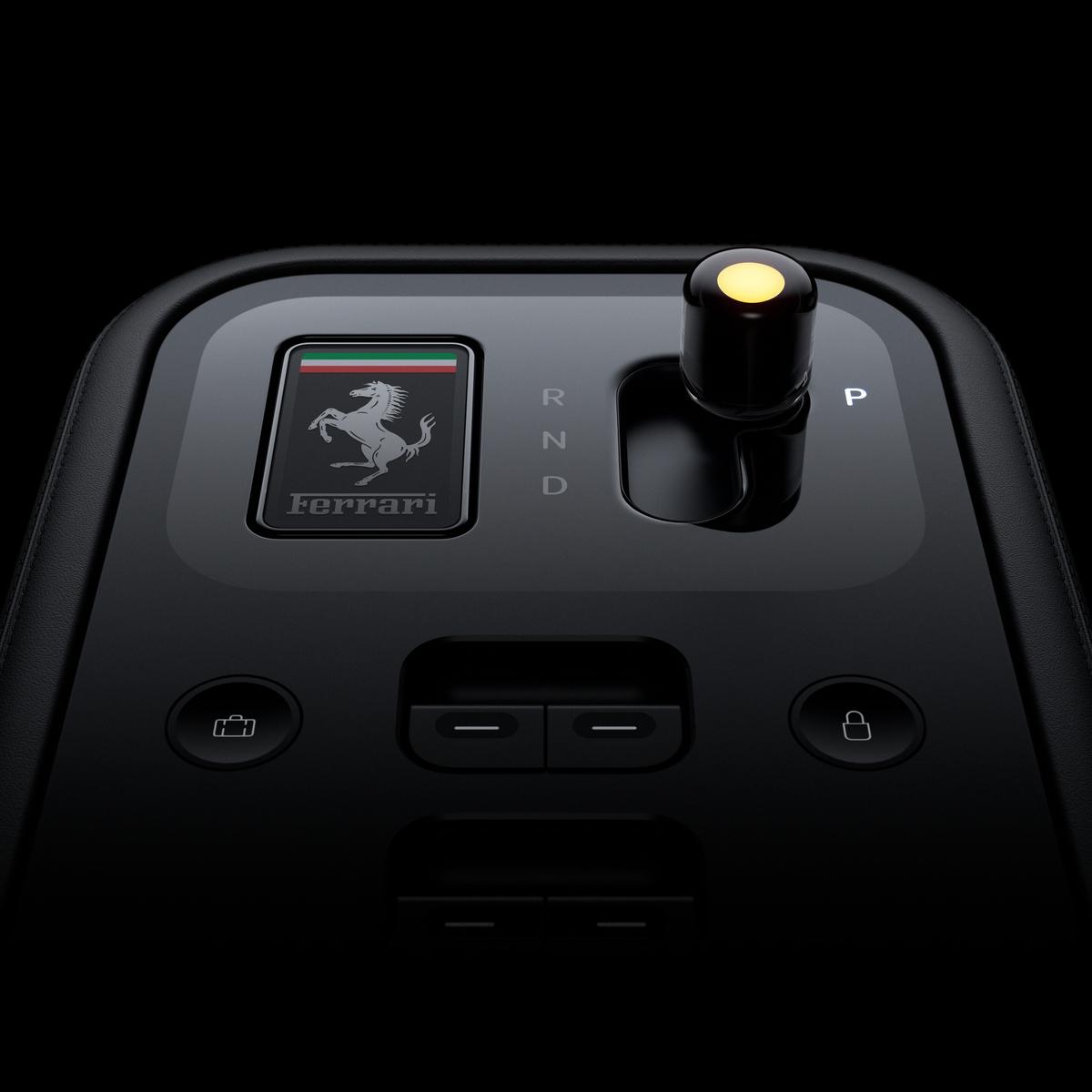 Noul Ferrari Luce, primul model full-electric din istoria mărcii italiene, a fost dezvăluit în prezența președintelui Italiei