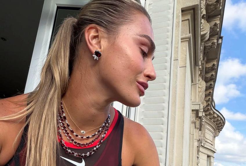 Aryna Sabalenka a etalat bijuteriile pe care le va purta la Roland Garros. Foto: Instagram