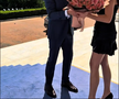 Ilie Dumitrescu i-a adus un buchet de trandafiri roz fiicei sale la absolvire // Captură foto: Instagram