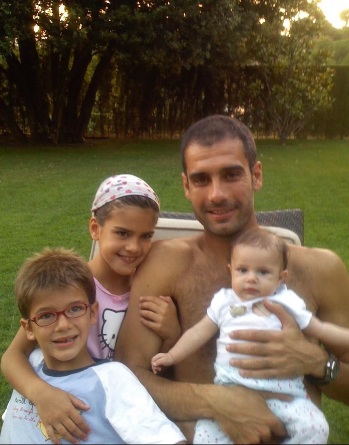 Pep Guardiola, așa cum nu l-ai mai văzut » Fiica lui a postat imagini rare cu el din tinerețe: „Așa arăta? Incredibil!”