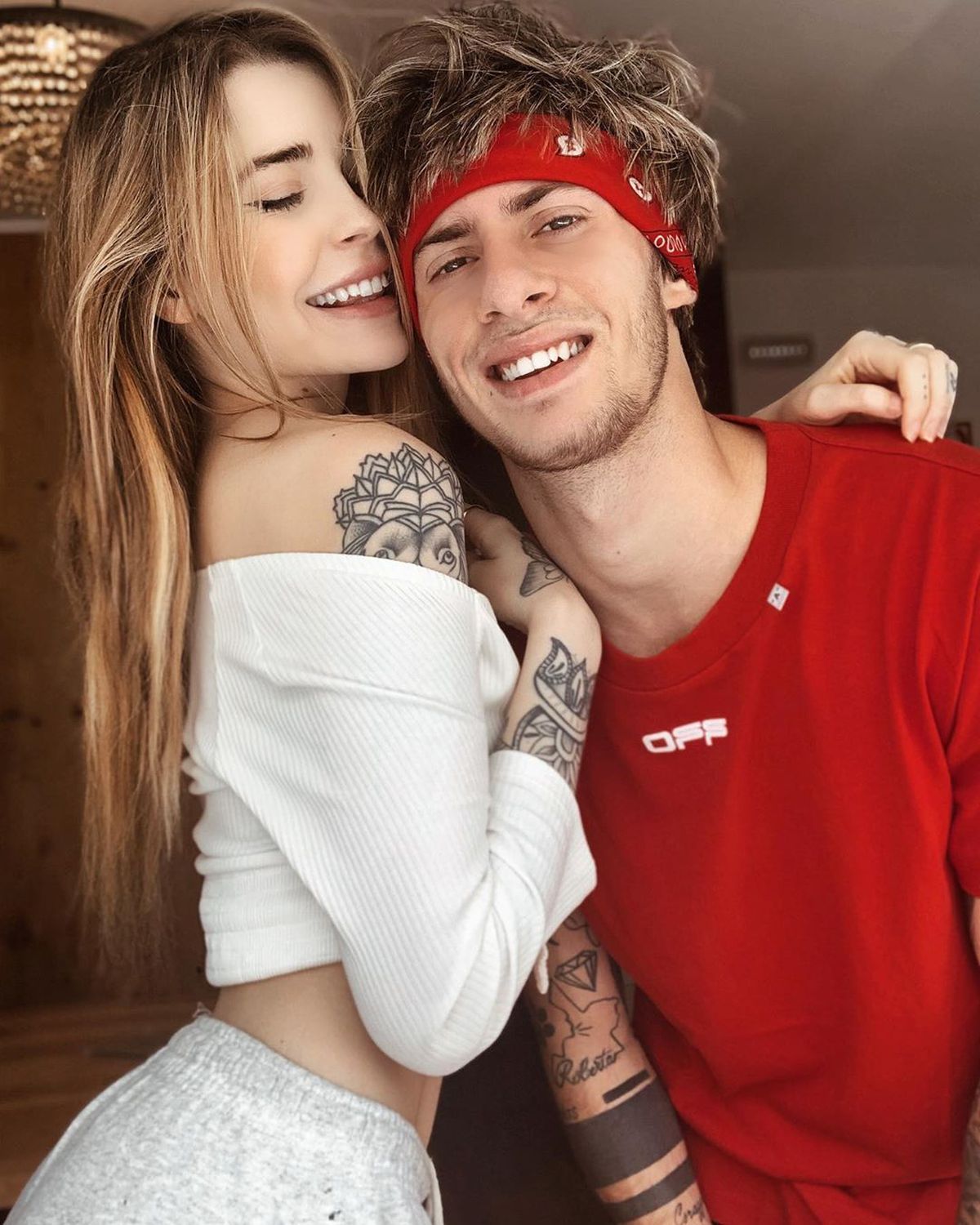 Pozele care l-au lăsat fără echipă » A fost dat afară din cauza imaginilor INCENDIARE cu iubita!