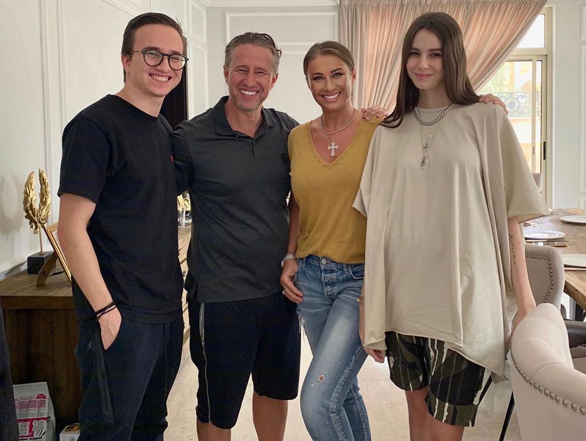 HERMANNSTADT. Din vacanță, Rebecca Dumitrescu a oferit primele declarații de când a intrat în fotbal: „Sunt cu David, dar am văzut meciul”