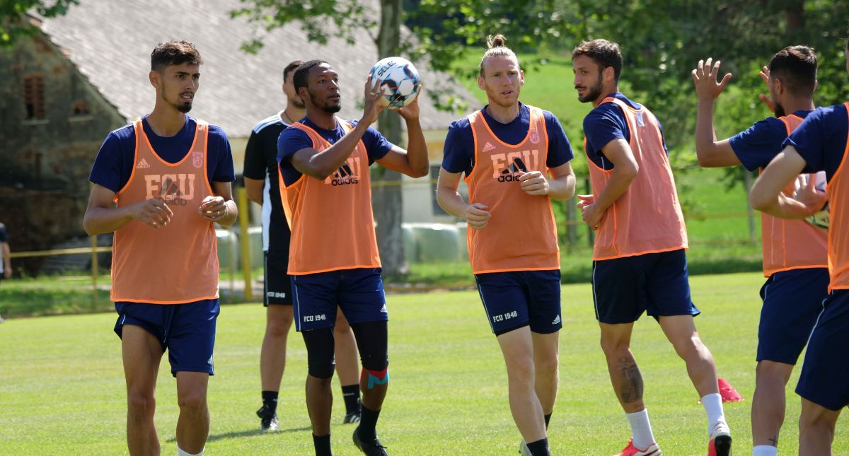 L-a convins pe Mutu » FCU Craiova a bifat a șaptea achiziție a verii: „Am auzit că fanii sunt fantastici”