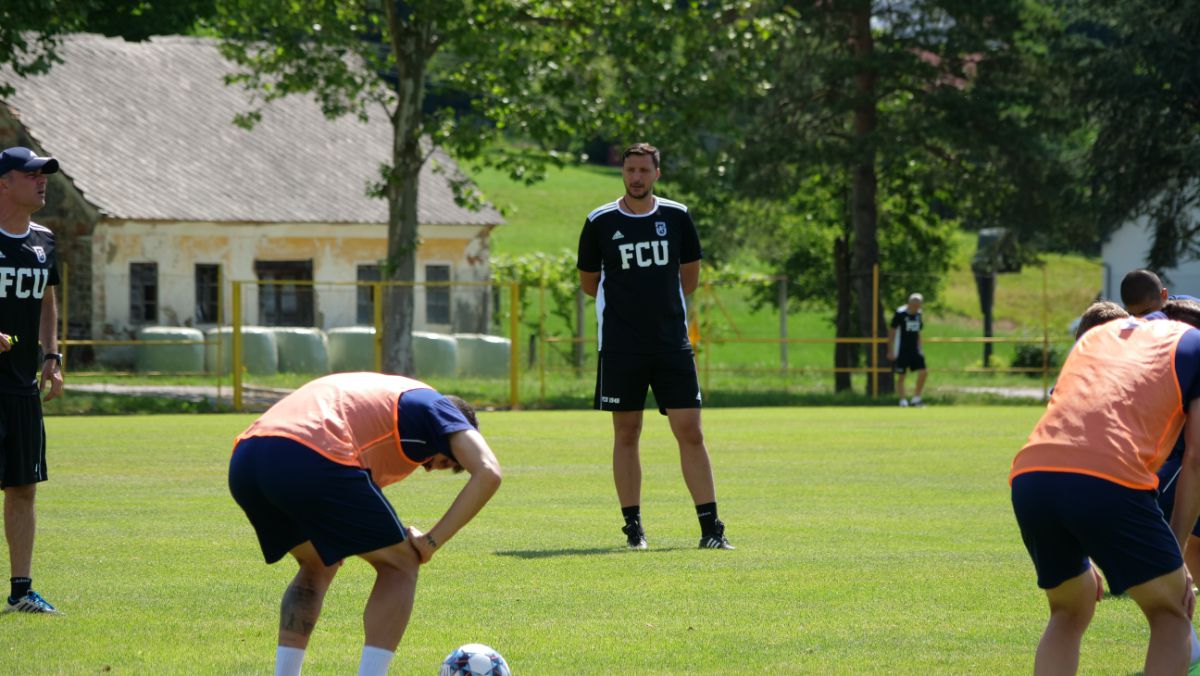 Zi plină pentru FCU Craiova: antrenament dimineață, meci seara + probleme cu un jucător