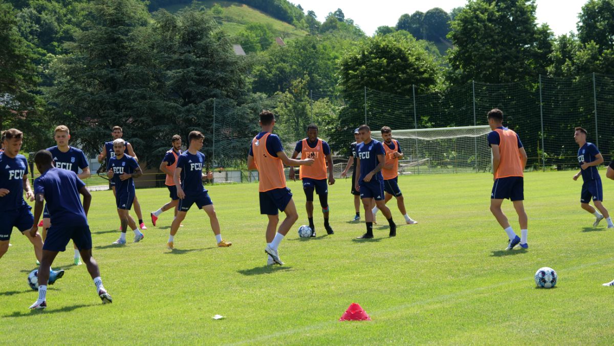 L-a convins pe Mutu » FCU Craiova a bifat a șaptea achiziție a verii: „Am auzit că fanii sunt fantastici”