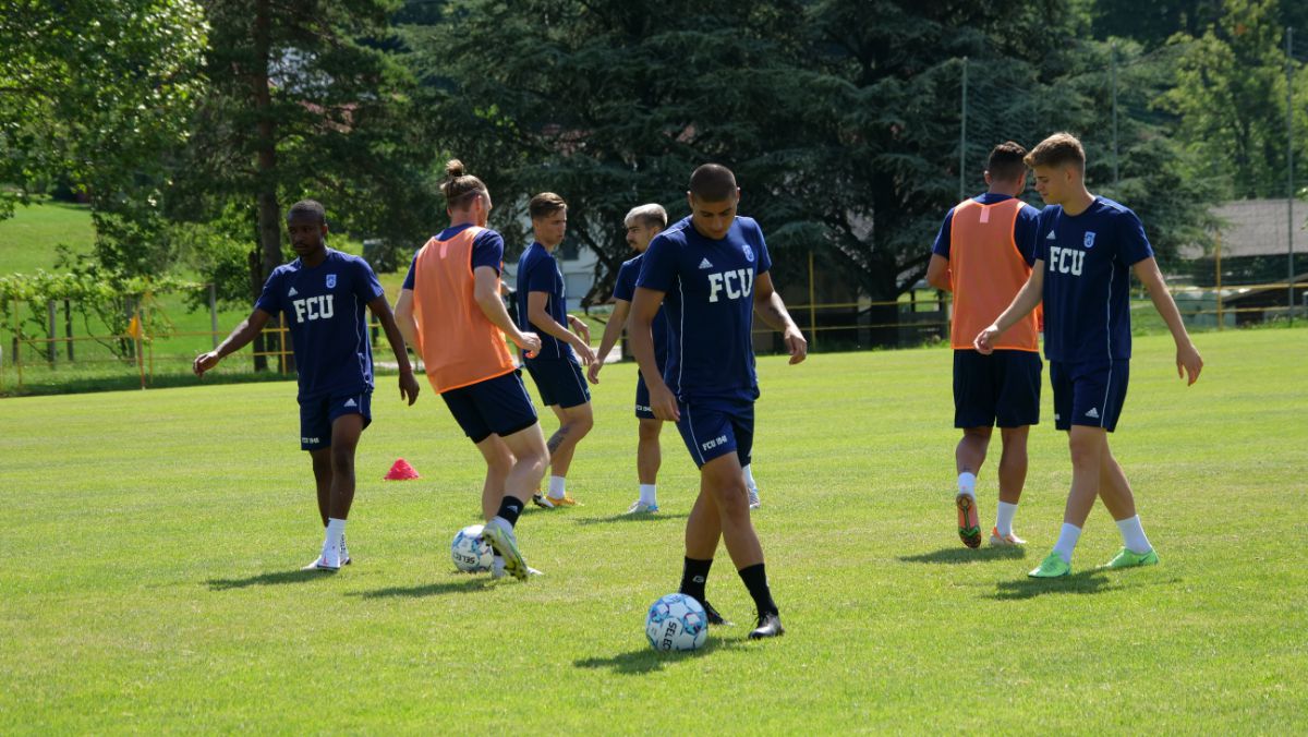 Zi plină pentru FCU Craiova: antrenament dimineață, meci seara + probleme cu un jucător