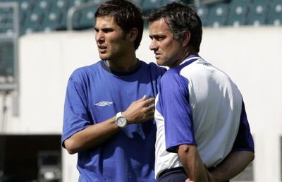 FCU Craiova - AS Roma, amical de gală » Cum a ajuns Mutu la Mourinho și când se joacă meciul