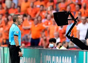 O intervenție VAR la trei meciuri în medie! Arbitrii au avut 91% decizii corecte la Euro 2020