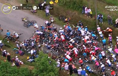 Două accidente teribile în Turul Franței » Primul a pornit dintr-un motiv stupid