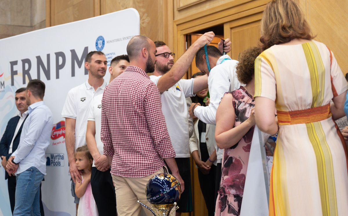 S-a terminat petrecerea, începe răfuiala » Camelia Potec, mesaj direct pentru Eduard Novak: „Mâine trebuie să discutăm, domnule ministru!