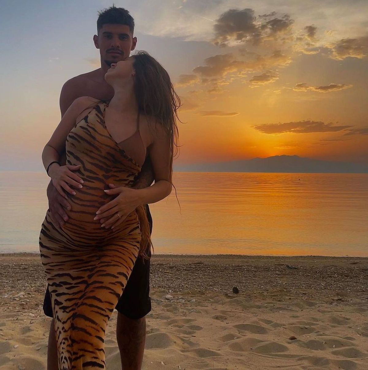 Ioana Timofeciuc are probleme cu legea » Ce a făcut iubita lui Florinel Coman