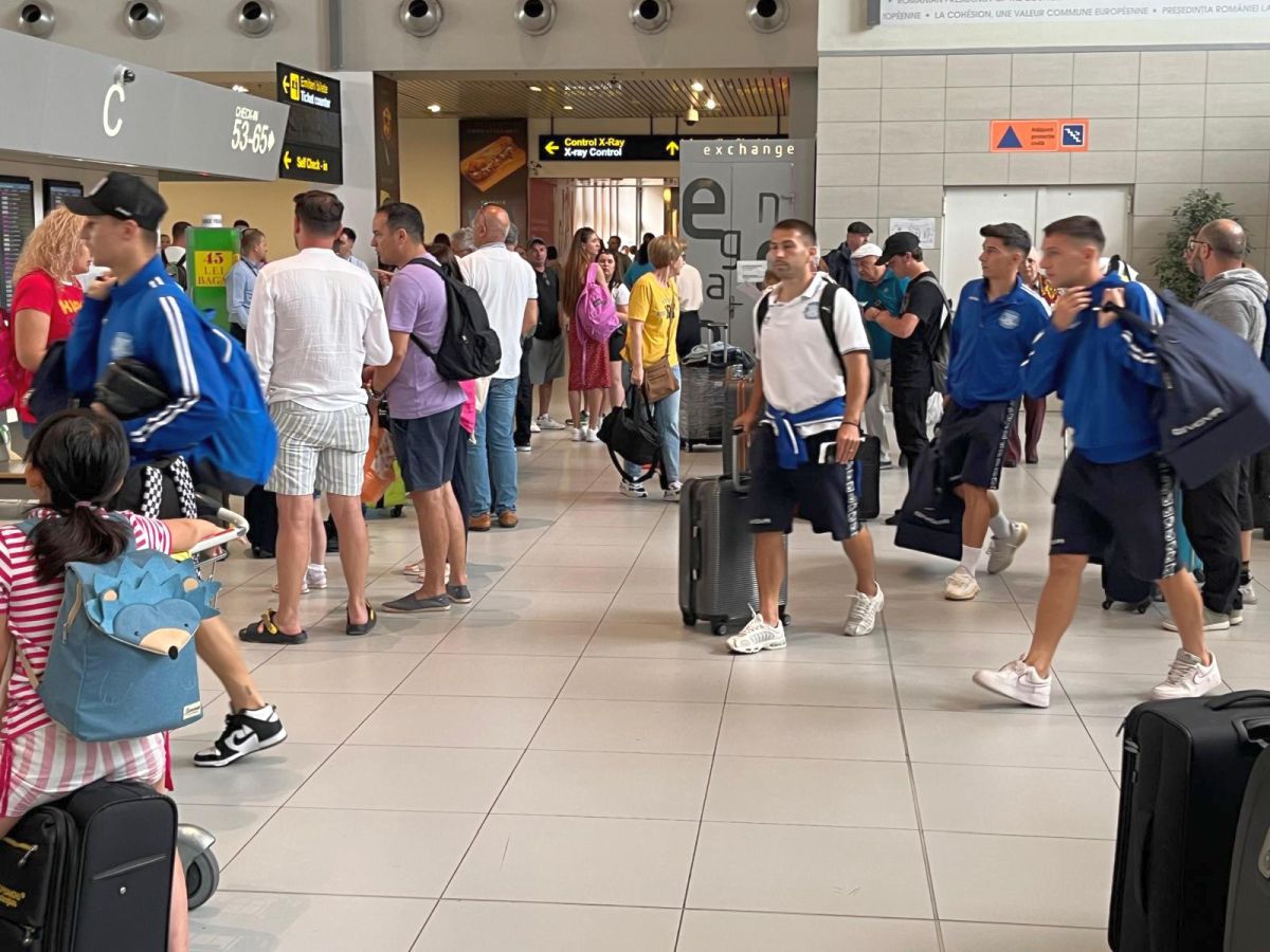 Poli Iași a plecat în cantonamentul de vară