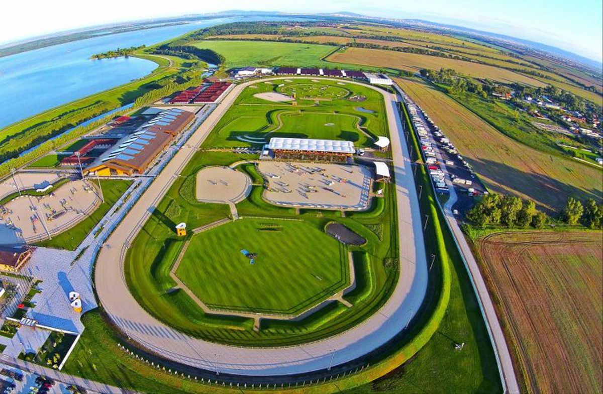 X-bionic, baza de pregătire aleasă de Rapid în această vară