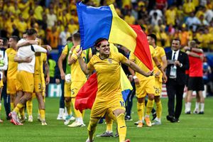 Imaginile euforiei tricolore! Momente senzaționale la Frankfurt: naționala a sărbătorit pe gazon calificarea istorică în „optimile” Campionatului European!